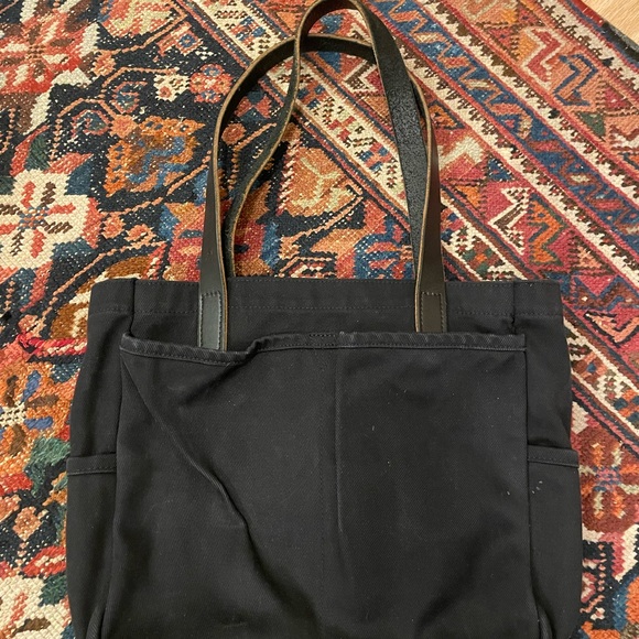Joshu Vela utility tote in black canvas - Picture 2 of 9